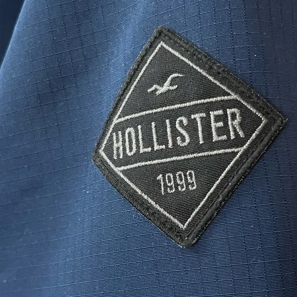 Hollister Men's Blue Hooded Jacket Size Medium - Picture 2 of 10